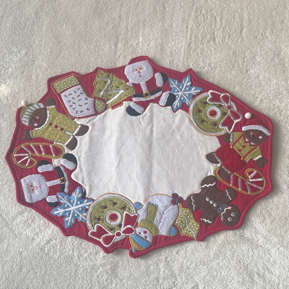 St. Nicholas Square Holiday Placemats